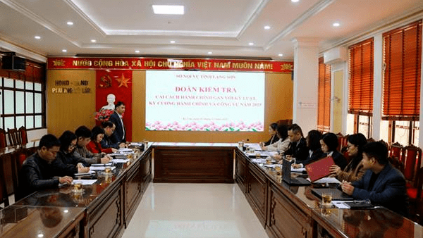 SỞ NỘI VỤ TỈNH LẠNG SƠN KIỂM TRA CẢI CÁCH HÀNH CHÍNH GẮN VỚI KỶ LUẬT, KỶ CƯƠNG HÀNH CHÍNH VÀ CÔNG VỤ NĂM 2025 TẠI PHƯỜNG KỲ LỪA