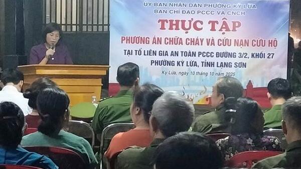 PHƯỜNG KỲ LỪA TỔ CHỨC THỰC TẬP PHƯƠNG ÁN CHỮA CHÁY VÀ CỨU NẠN CỨU HỘ