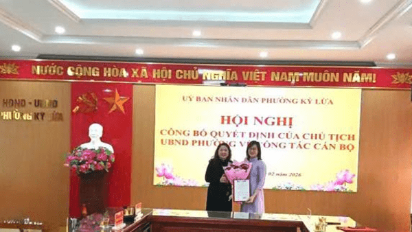 UBND PHƯỜNG KỲ LỪA TỔ CHỨC HỘI NGHỊ CÔNG BỐ QUYẾT ĐỊNH VỀ CÔNG TÁC CÁN BỘ