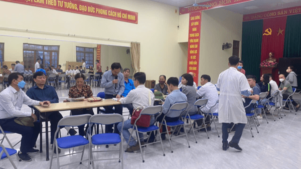 Phường Kỳ Lừa ra quân phun hóa chất diệt muỗi phòng, chống sốt xuất huyết